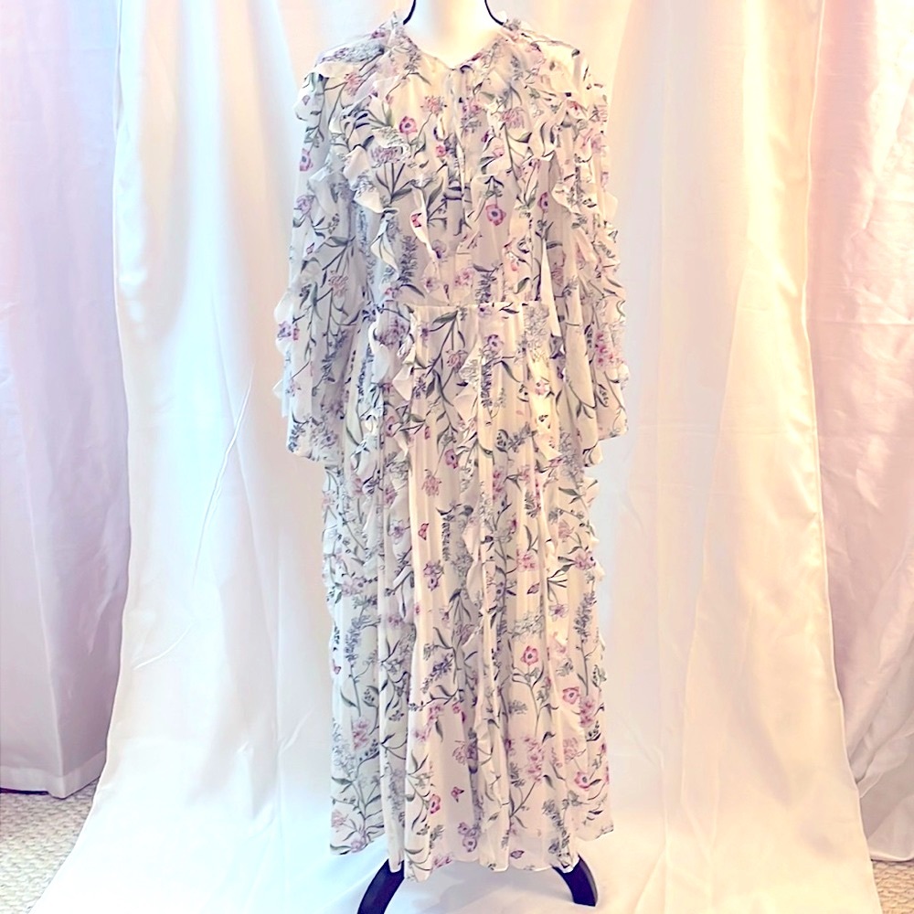 Floral Maxi Dress - Picture 5 of 11